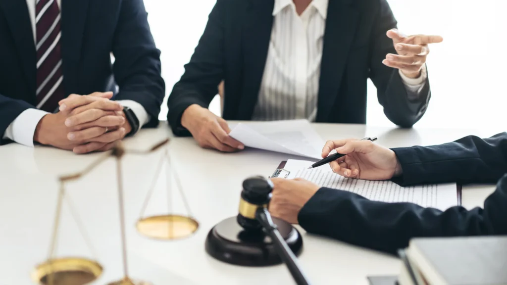 abogado de cumplimiento la i-9