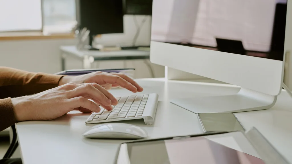 structure review loigica